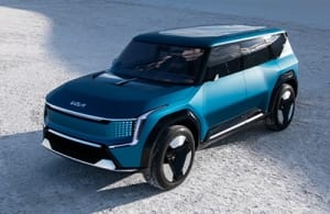 Vista frontal de tres cuartos del prototipo Kia EV9